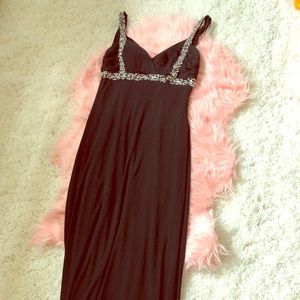 Betsy & Adam dress long elegant new